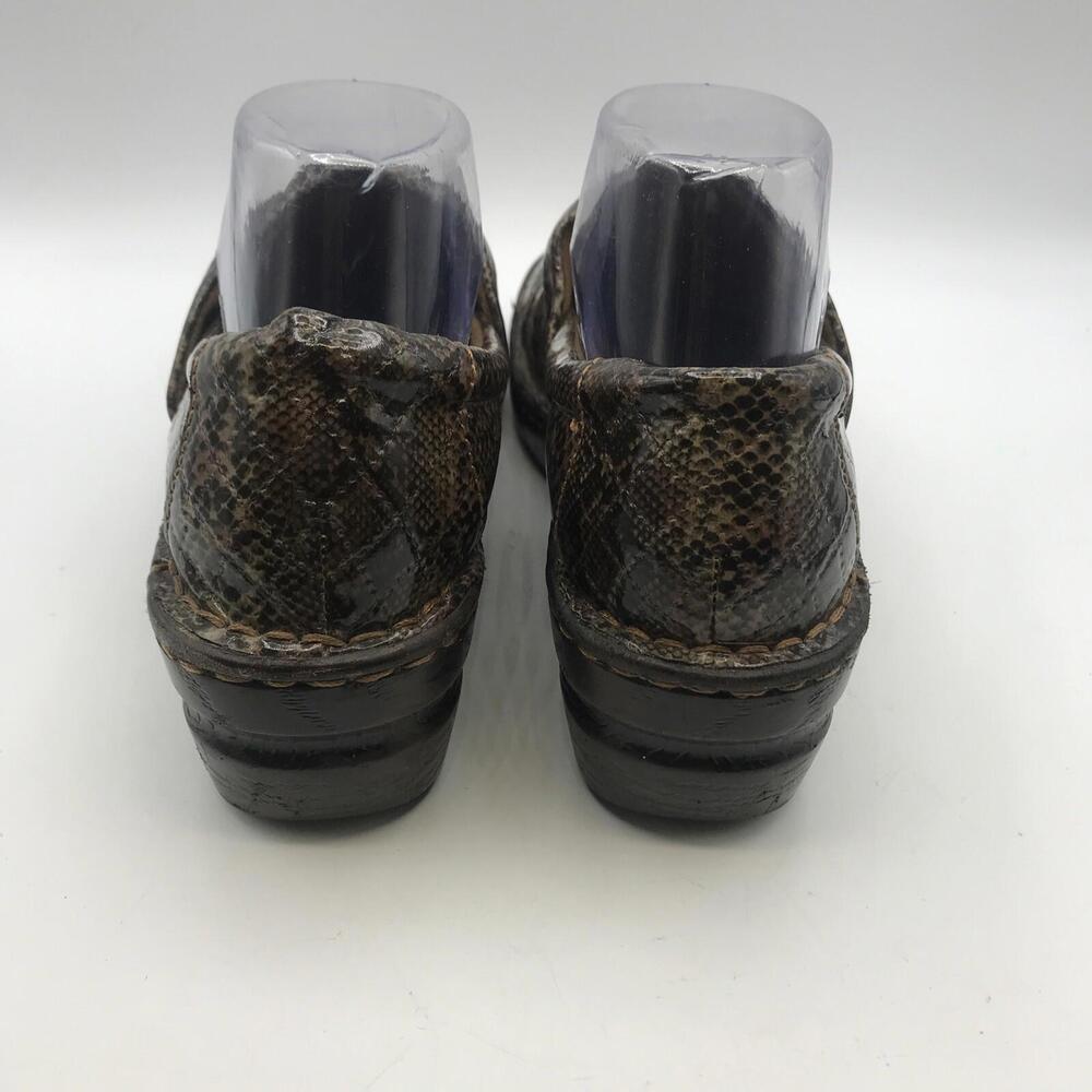 BOC Born Concept Womens 40 US 8.5 Snakeskin Patent Leather Nurse Clogs Shoes - Picture 3 of 8